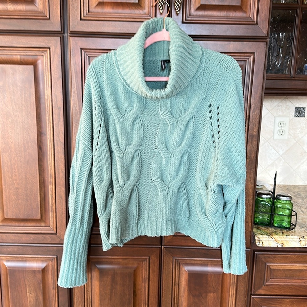 MOON & MADISON Sweater Cowl Neck